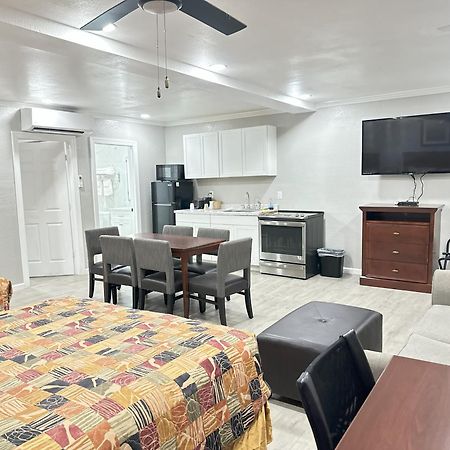 Sunshine Inn & Suites Venice, Florida Exterior photo