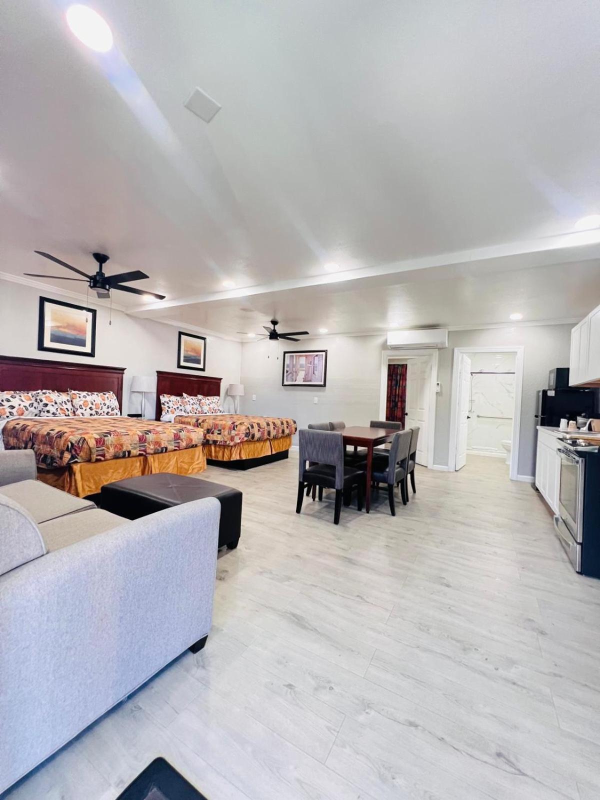 Sunshine Inn & Suites Venice, Florida Exterior photo