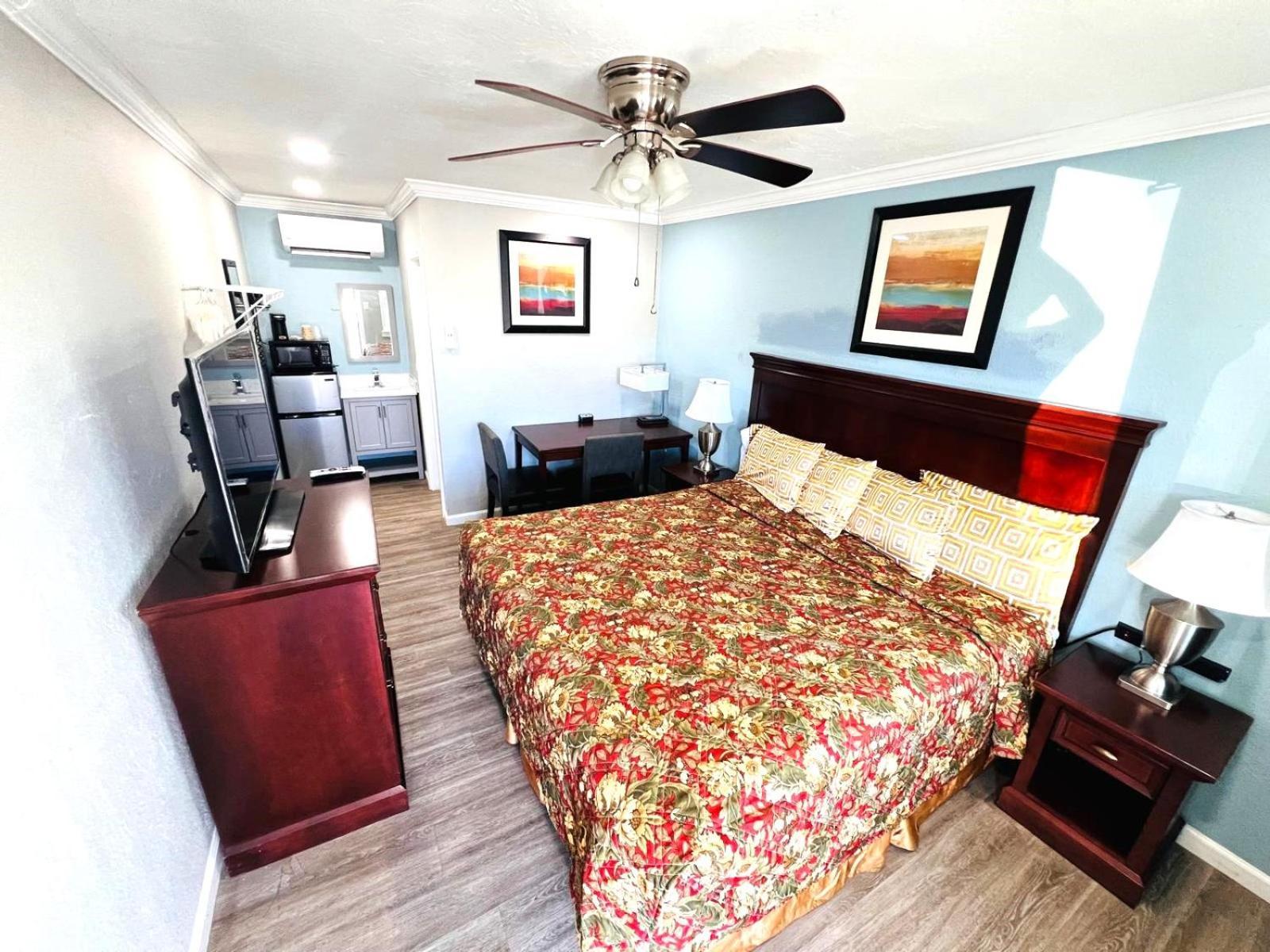 Sunshine Inn & Suites Venice, Florida Exterior photo