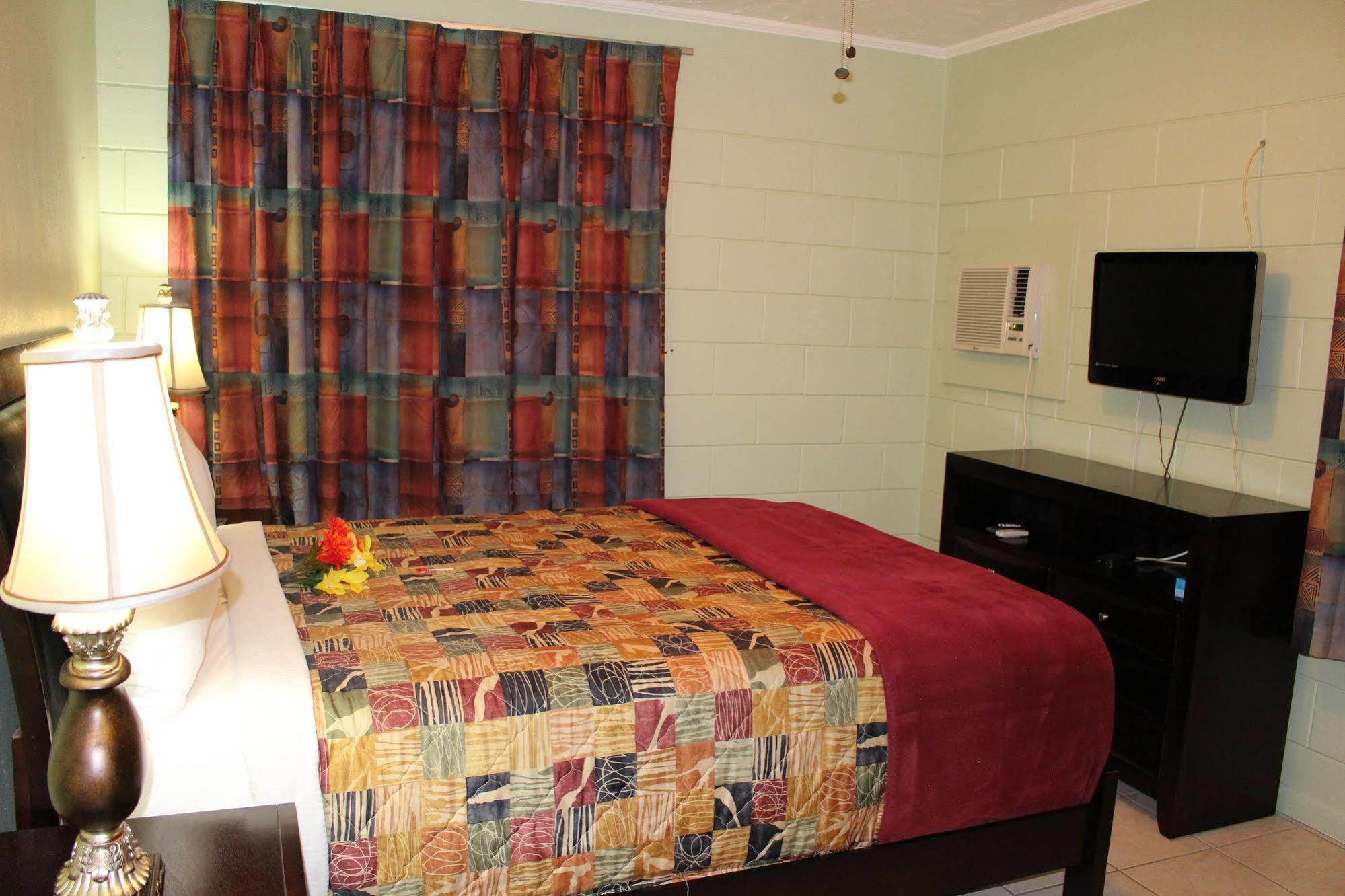 Sunshine Inn & Suites Venice, Florida Exterior photo
