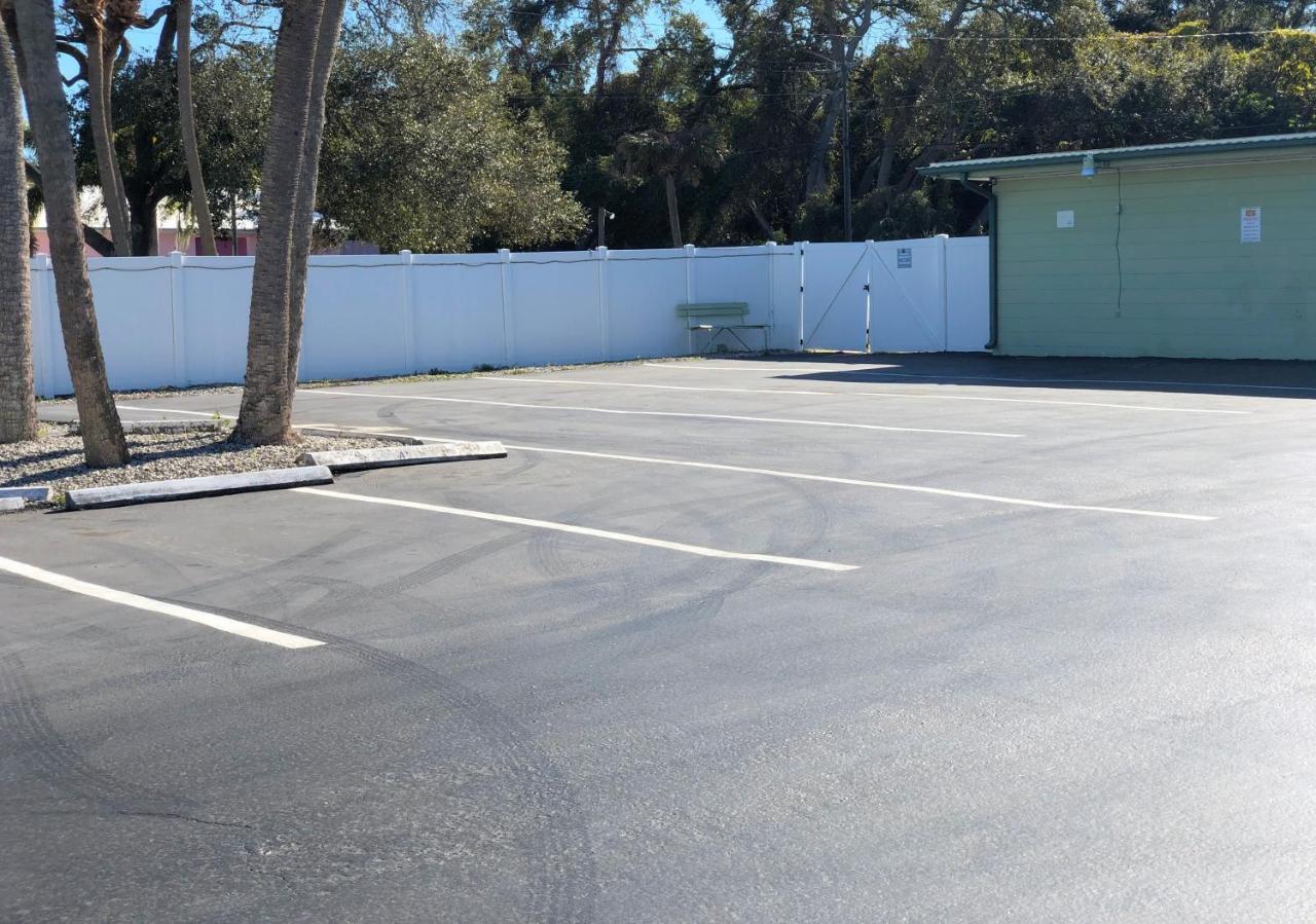 Sunshine Inn & Suites Venice, Florida Exterior photo