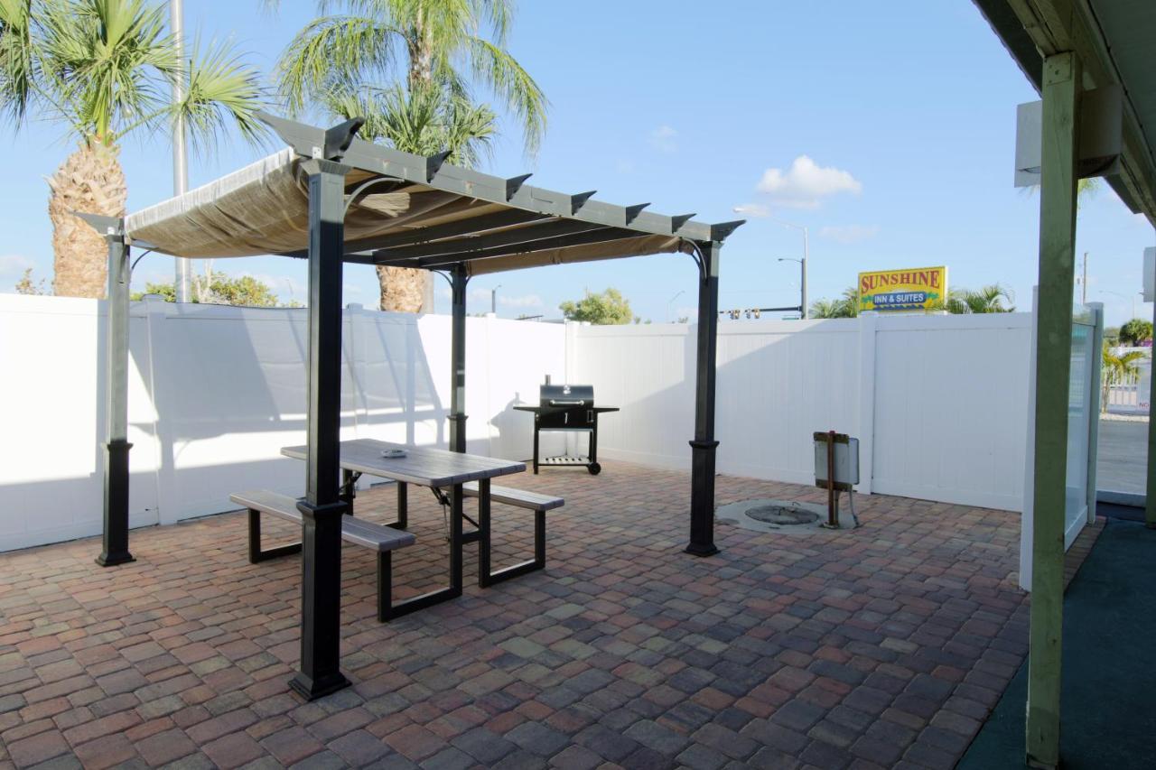 Sunshine Inn & Suites Venice, Florida Exterior photo